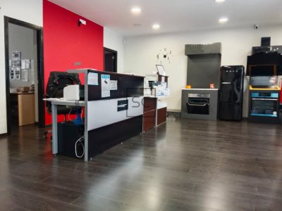 Local Comercial en Alto Castaño, Naron